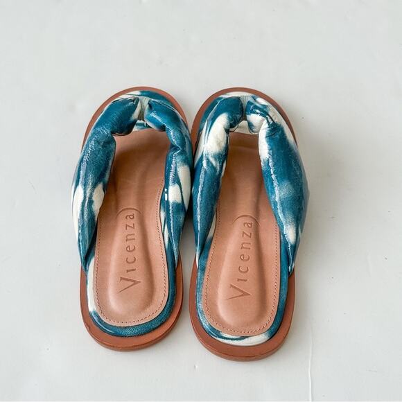 Anthropologie Vicenza Alexia Puffy Flip-Flop Sandals 39/8 Blue Tie Dye - Picture 2 of 7